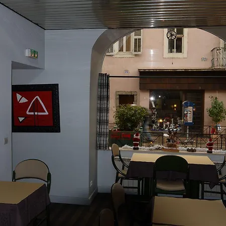 Théâtre Hotel